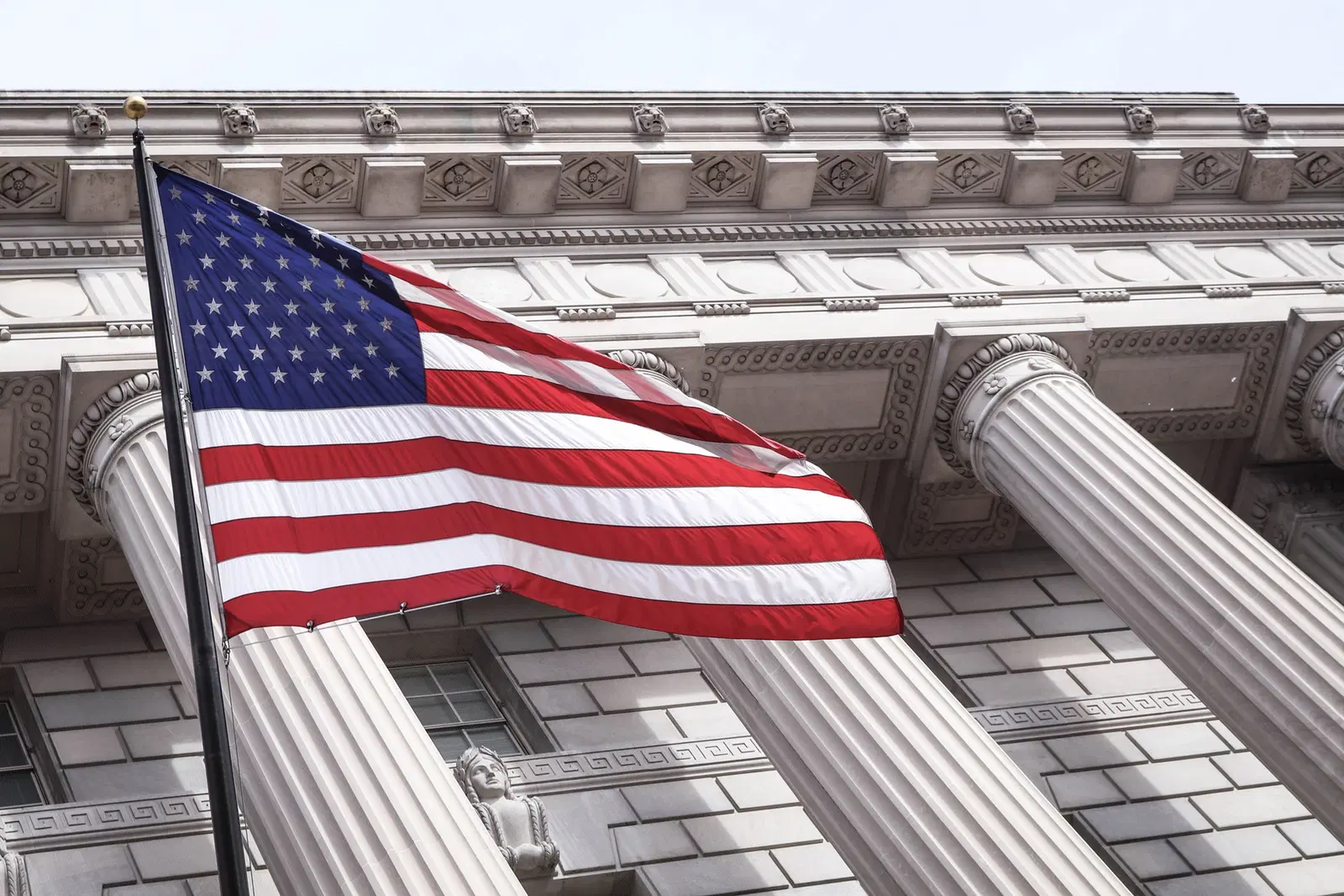 US Tightens Visa Waiver Rules, Bars Travellers linked to high-risk Countries