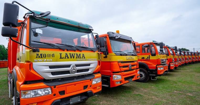 Overflowing Refuse Dumps Raise concerns as Flood Ravages Lagos